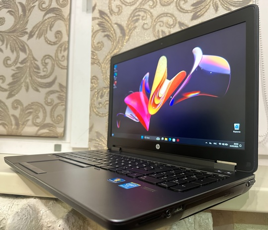 Простенький игровой Ноутбук HP ZBook, (2)