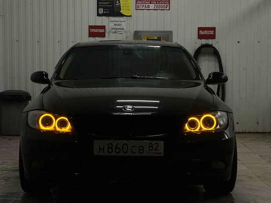 Г. Симферополь 
Живая BMW e90 (1)