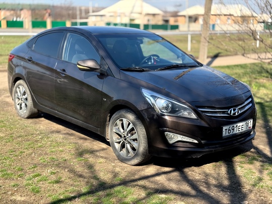 Продам Hyundai Solaris (Солярис) 2015 (1)