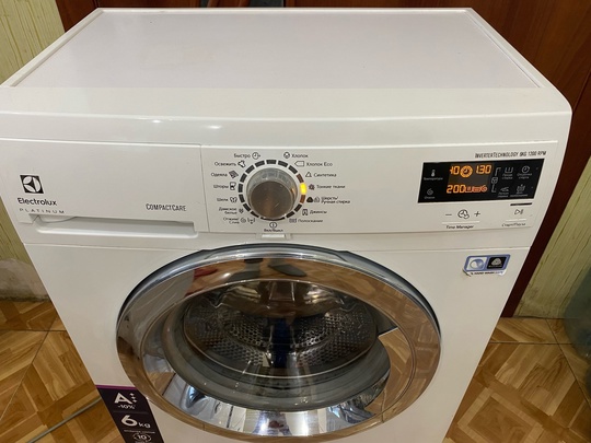 Продам узкую стиральную машинку ELECTROLUX (1)