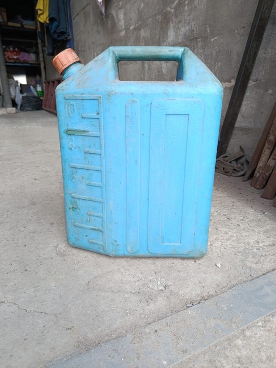 Продам канистры 
Алюминиевая 20л - (1)