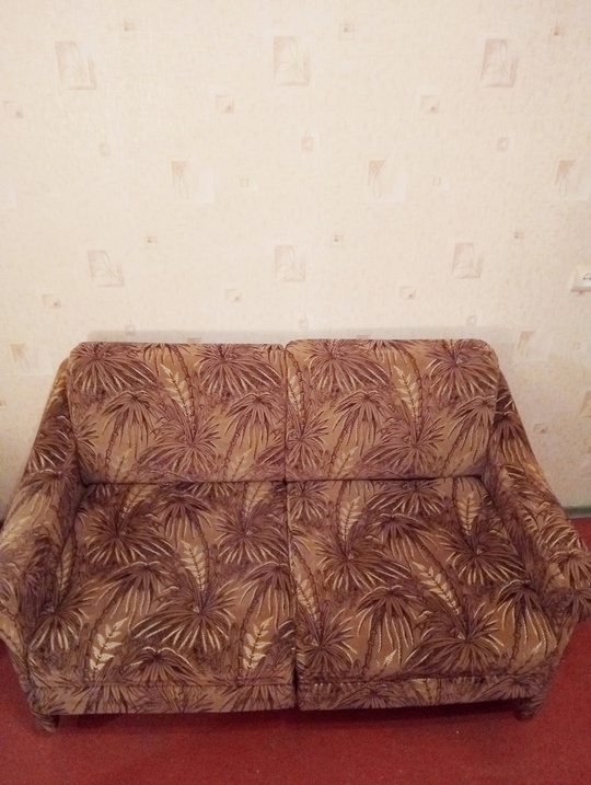 Продам Два дивана, малютка 7000р,