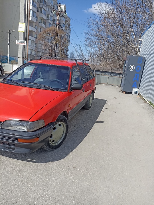 Продам таёта корола 1.3 75л (5)