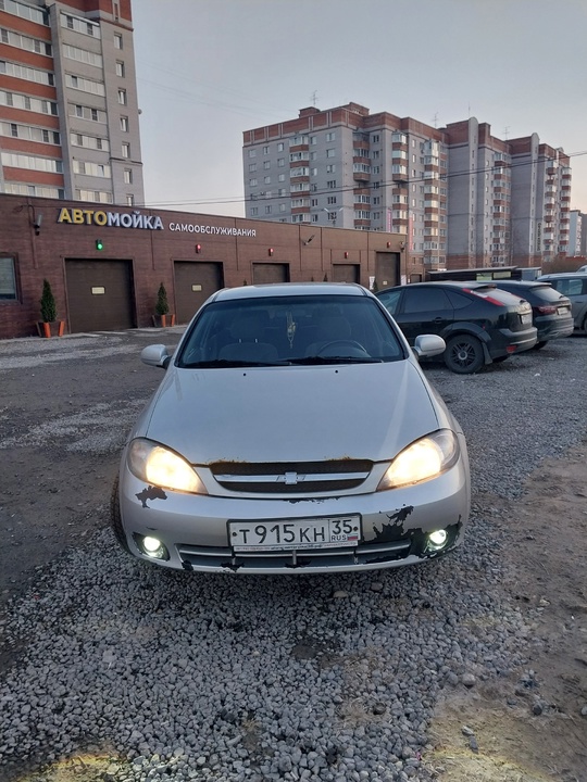 Марка,модель: Chevrolet lacetti 
Характеристика: 2007 (4)