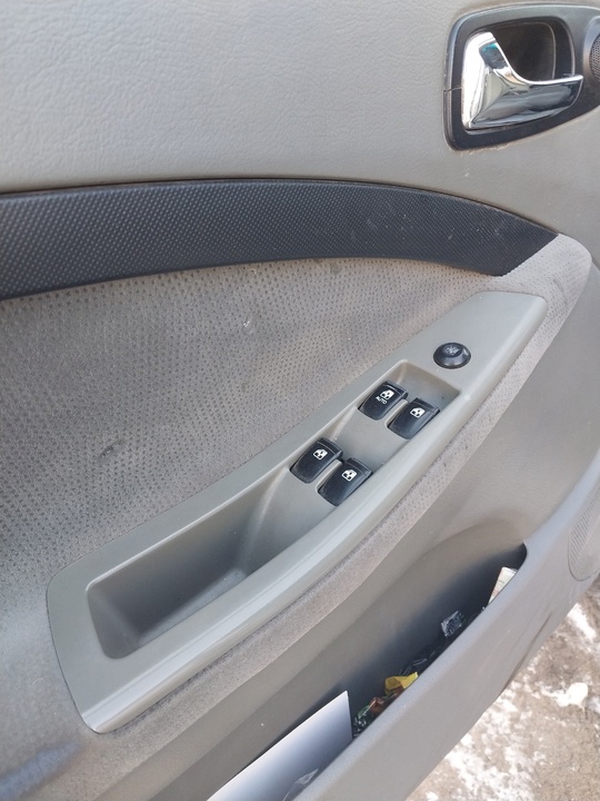 Марка,модель: Chevrolet lacetti 
Характеристика: 2007 (9)