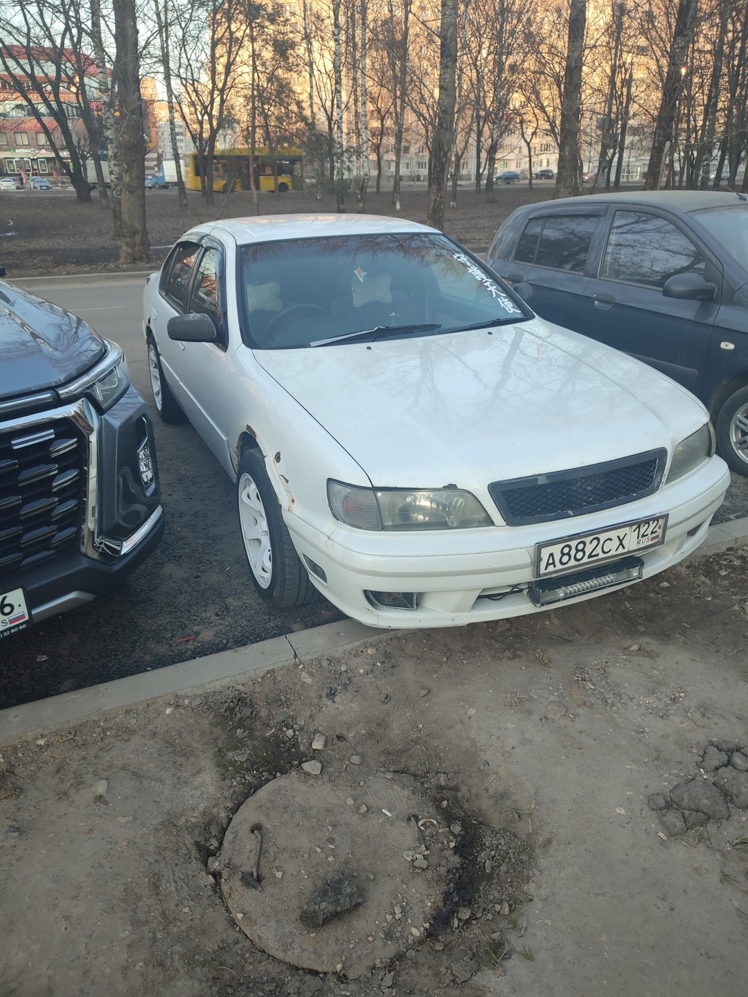 Nissan Cefiro, по кузову есть
