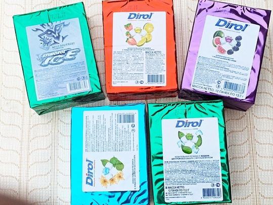 Жевательная резинка Dirol и Stimorol.
Мятные (1)