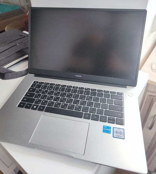 Продаю ноутбук Huawei Matebook D15
Состояние (1)