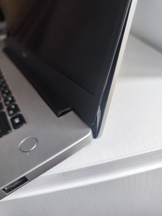 Продаю ноутбук Huawei Matebook D15
Состояние (4)
