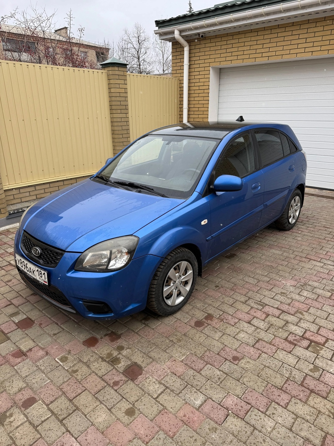 Kia RIO 
Оформим АВТОКРЕДИТ! 
Характеристики (2)