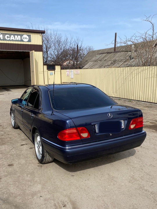 Продаю свой личный автомобиль. От (2)