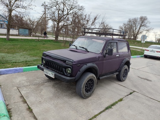 Красноперекопск 
Ваз 2121 г.1999
Цена: 250т.р.
Задний (1)