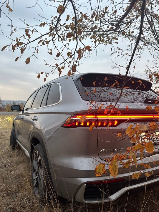Продам Geely Monjaro 2.0 AT (2)