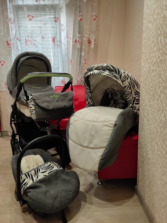Продам фирменную коляску Verdi Futuro