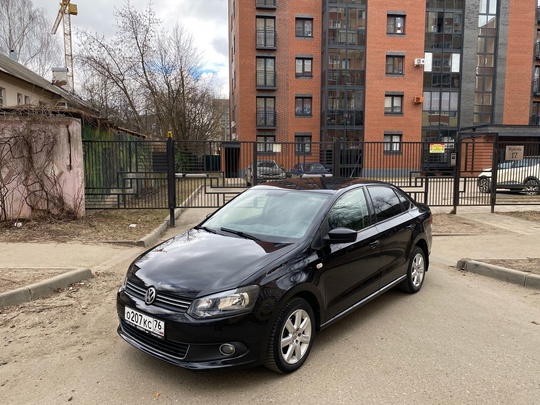 Продам поло
2012 год
1.6 автомат 
232