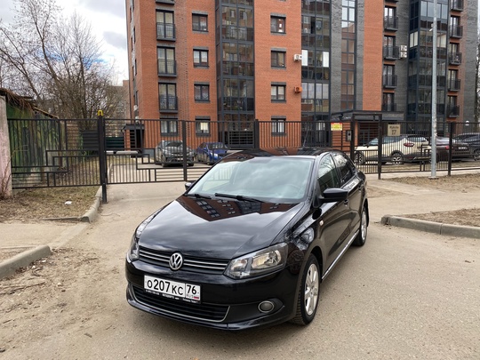 Продам поло
2012 год
1.6 автомат 
232 (1)
