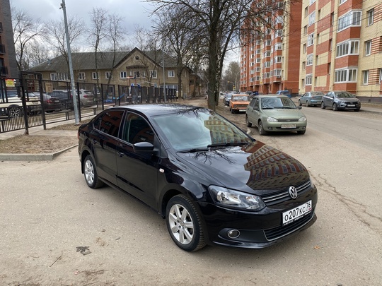 Продам поло
2012 год
1.6 автомат 
232 (2)