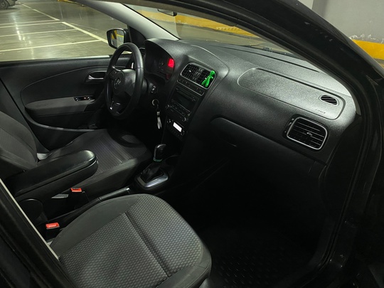 Продам поло
2012 год
1.6 автомат 
232 (6)