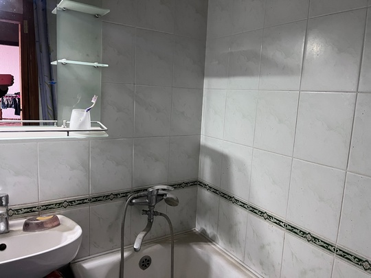 ПРОДАМ!!!
3-комнатную  квартиру на Мирном, (5)