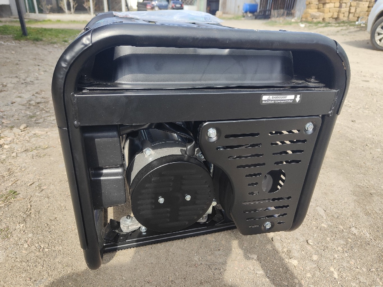 Продам  новый бензиновый генератор (1)