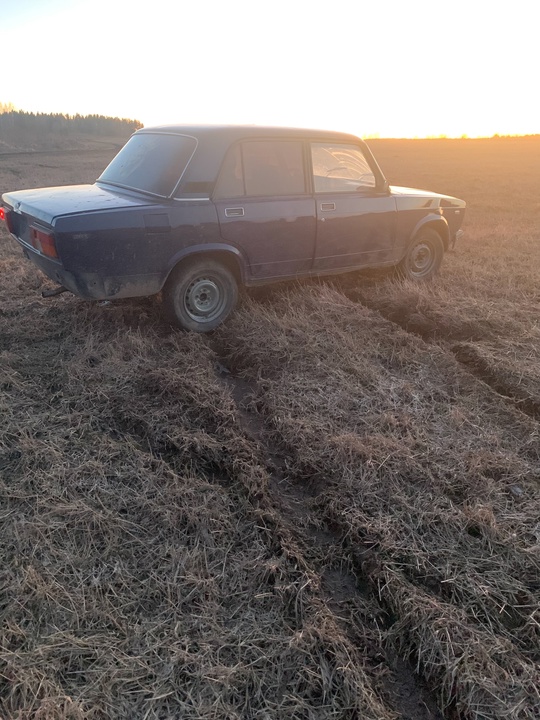 Продам на полном ходу ,2000год (4)