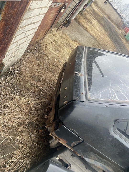 продам 2114
из документов только птс (2)