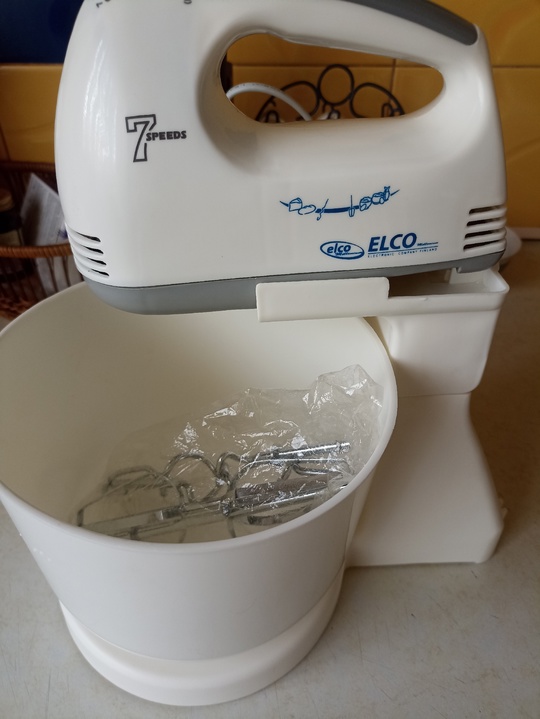 Продам миксер абсолютно новый 500₽.
