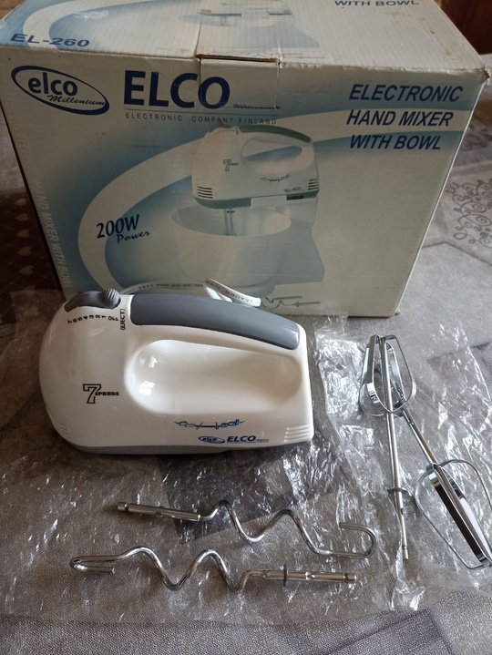 Продам миксер абсолютно новый 500₽. (1)