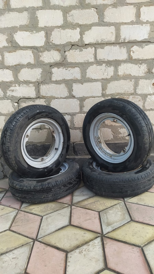 Продам.Новую,летнюю резину,Кардеант,на дисках, комплект, 4шт.Таврия,