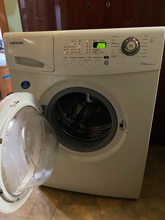Продам стиральную машину SAMSUNG 4.5KG
Отжим (1)