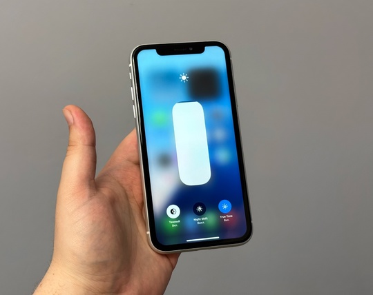 В продаже Айфон IPhone Xr (1)