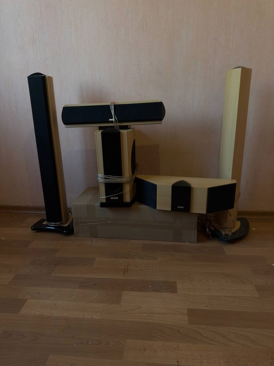 Продам 
Домашний кинотеатр BBK
Б/у
Цена 10