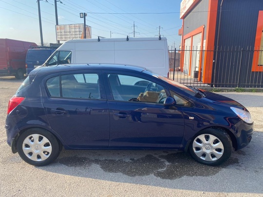 Продаю свой автомобиль. 
Opel Corsa (5)