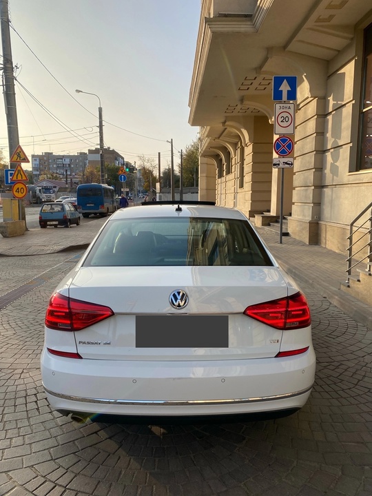 Volkswagen Passat B8, 1.8
Год выпуска: (2)