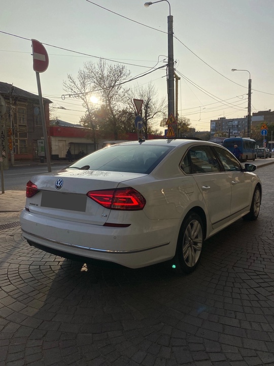 Volkswagen Passat B8, 1.8
Год выпуска: (3)