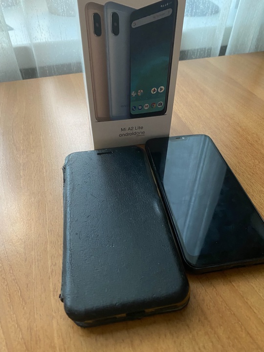 Продаю Xiaomi Mi A2,в отличном