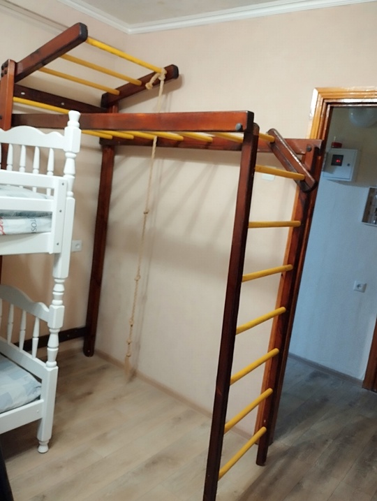 Продам шведскую стенку-трансформер в отличном (1)