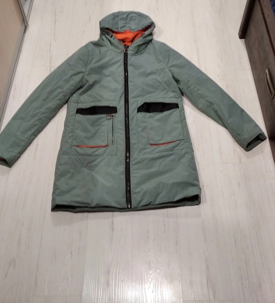 Девушки продам 3 куртки 44-46р (1)