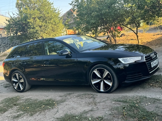 Продам Audi A4 Avant (универсал) (3)