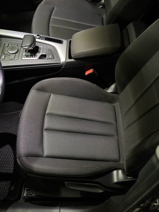 Продам Audi A4 Avant (универсал) (8)