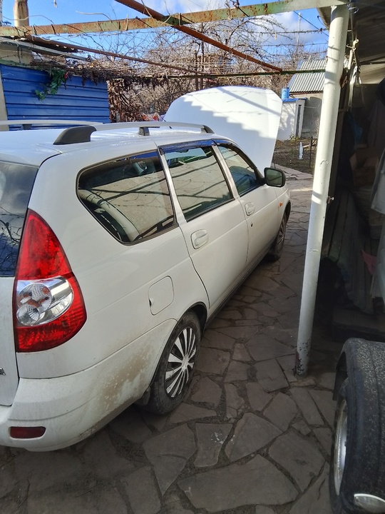 Продам Приору универсал, 2012 года, (7)