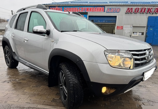 В ПРОДАЖЕ RENAULT DUSTER 2013 (1)