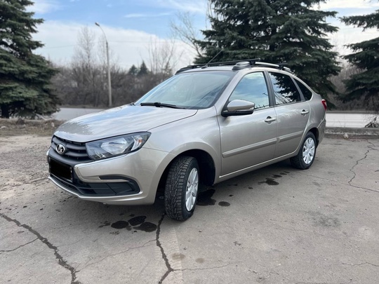 Продам Lada Granta 2022г Лифтбек
1 (8)