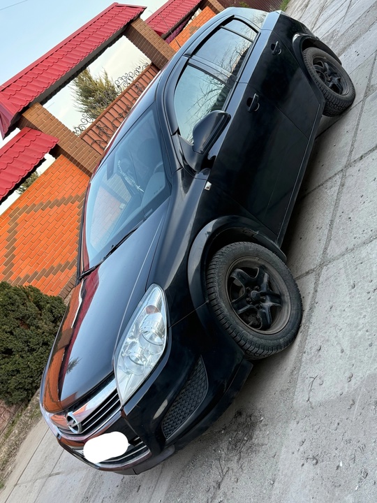 В продаже Opel Astra h (1)