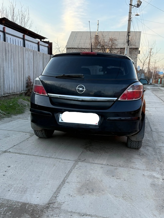 В продаже Opel Astra h (2)