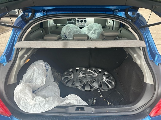 Peugeot 308
2008 год
1.6 бензин ( (8)
