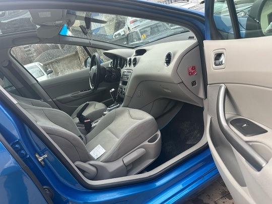 Peugeot 308
2008 год
1.6 бензин ( (9)