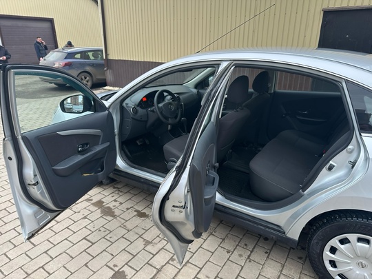 Nissan Almera 2016г.в 1,6 бензин, (9)