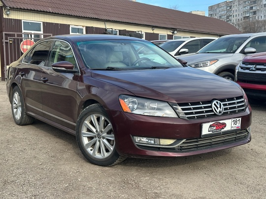 Volkswagen Passat B7 Sel
2012 год (1)