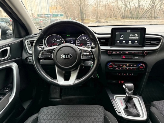 Продаю KIA CEED 2018 год (9)